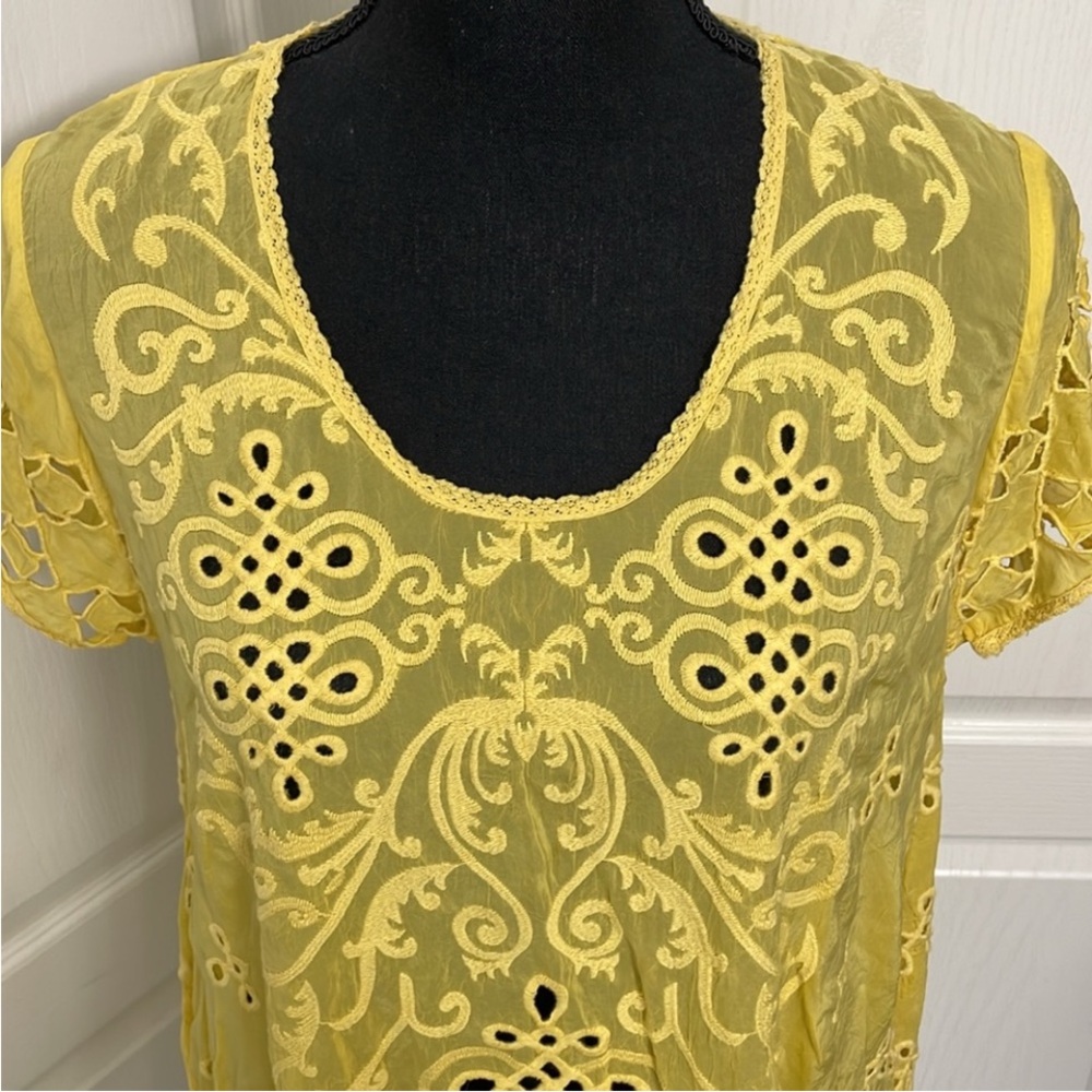 Johnny Was muted custard yellow silk top size L like new - Picture 3 of 11